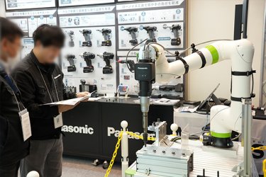 会期初日の様子