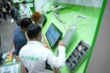 会期初日の様子