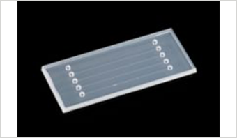 Resin microfluidic devices and chips